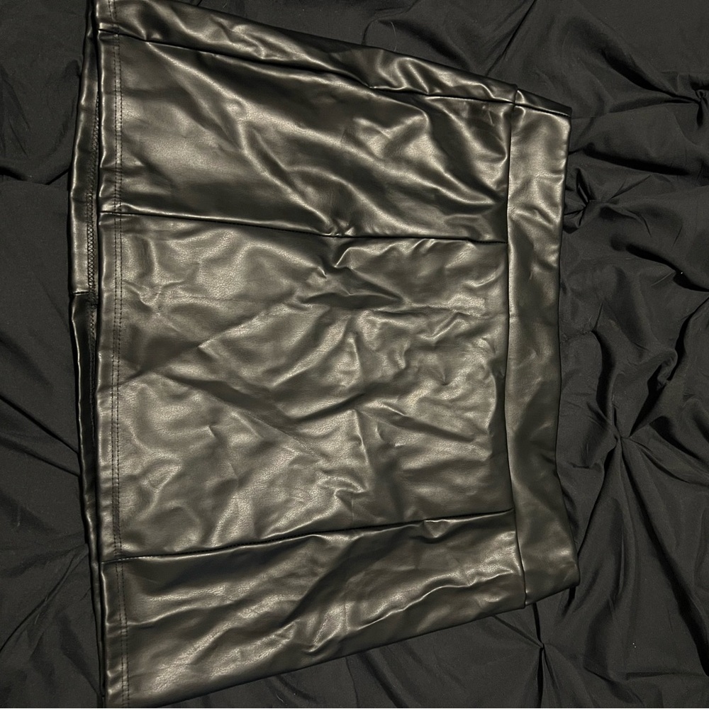 Leather skirt